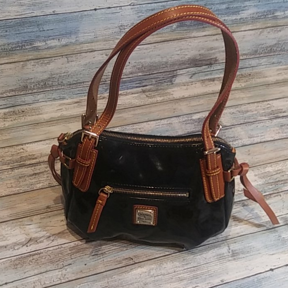 Dooney & Bourke Vintage Patent Leather Purse COA